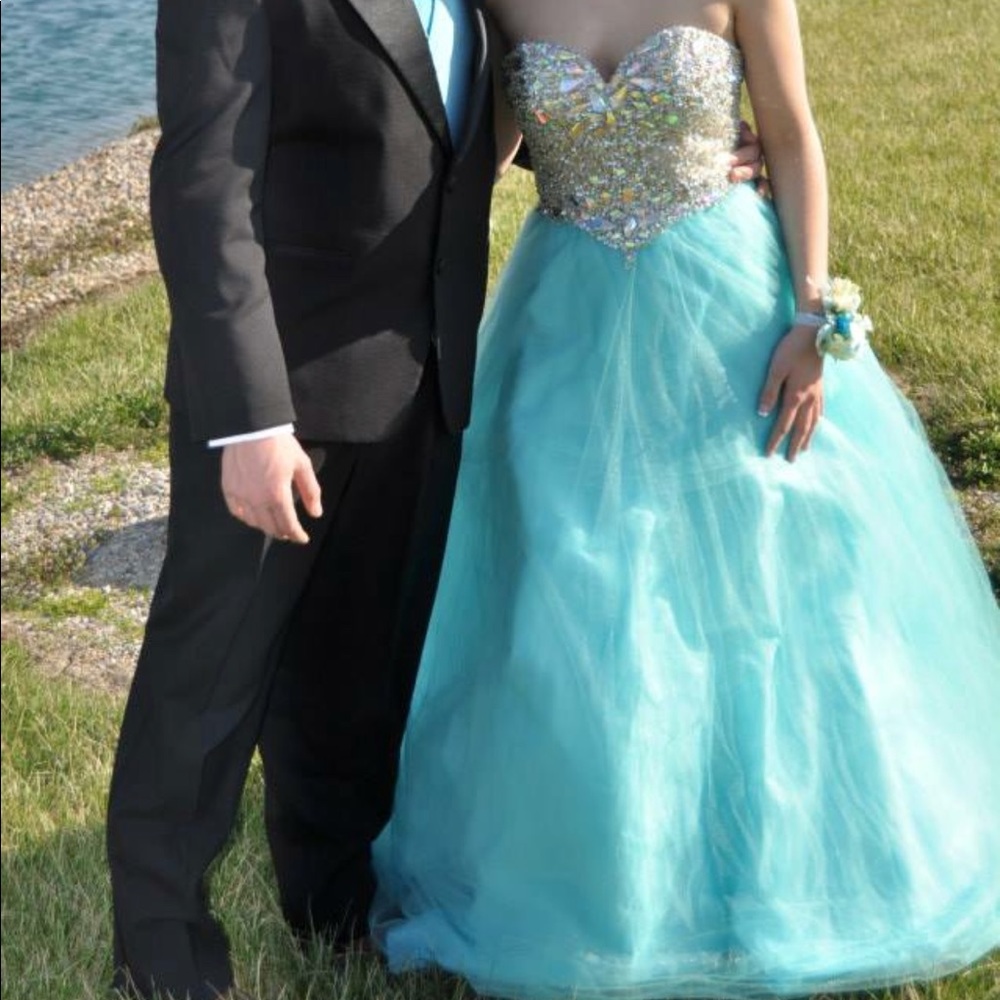 Beautiful blue prom dress